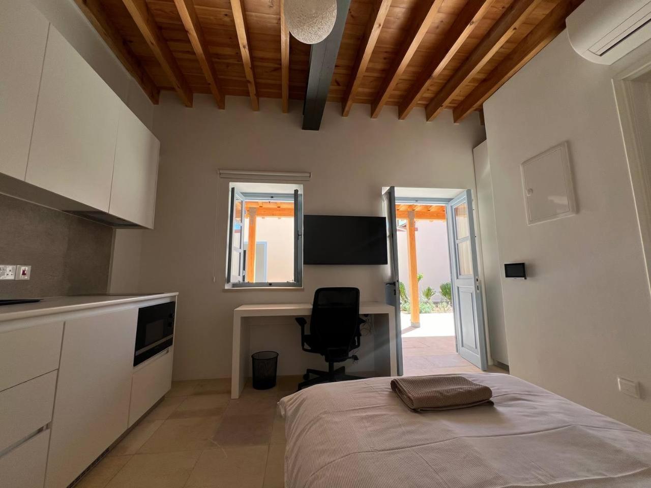 Heritage Hotell Limassol Exteriör bild